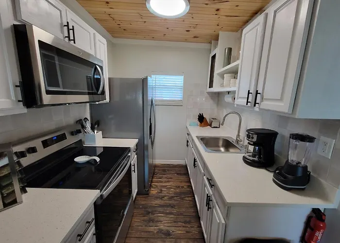 Camp St. Cabanas Unit 3 On Lake Dora